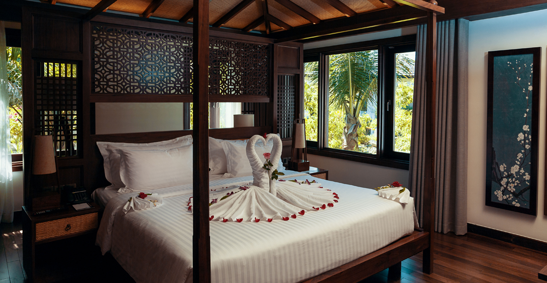 Trăng mật & Lễ kỉ niệm