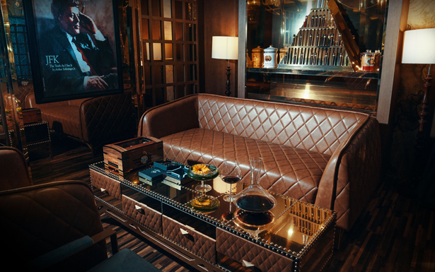 Jukebox Karaoke - Sảnh Hút Xì Gà - Hầm Rượu Vang